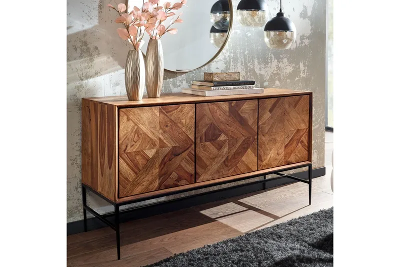 Sideboard Wohnling Massivt trä, triangulär optisk inläggning, 123 cm med 3 dörrar, industriell - Förvaring - Förvaringsmöbler - Sideboard & skänk