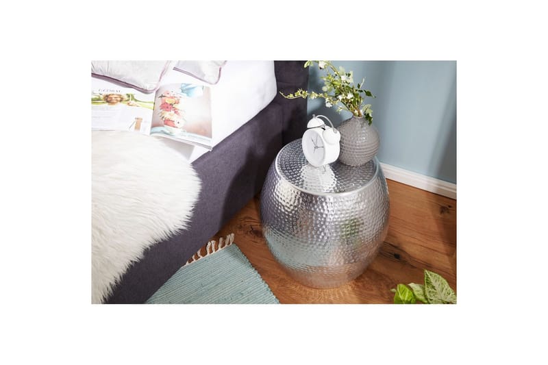 Sido bord Wohnling rund 30 cm, 42 cm höjd, aluminium med hamrat utseende, orientalisk stil Silver - Silver - Möbler - Bord & matgrupper - Avlastningsbord - Lampbord