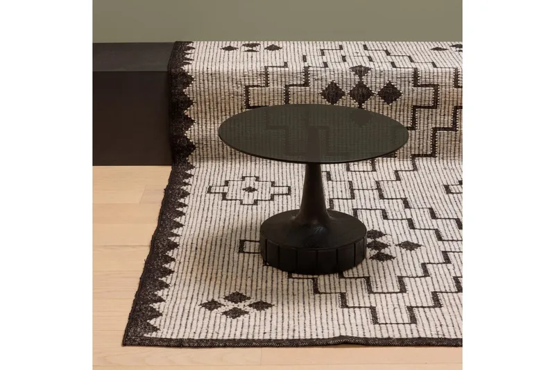 Sidobord Soya - Möbler - Bord & matgrupper - Avlastningsbord - Lampbord