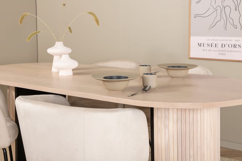 Bianca Matgrupp 200 cm Oval med 4 Berit stolar - Beige - Möbler - Bord & matgrupper - Matgrupper
