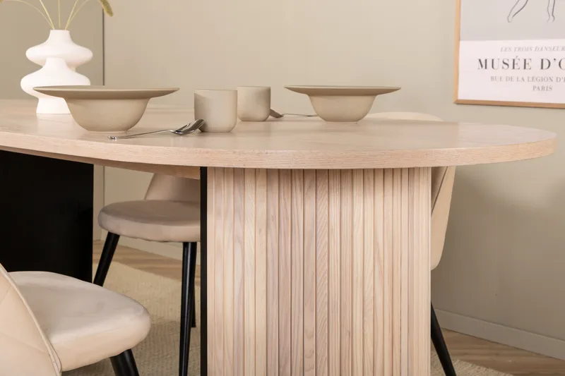 Bianca Matgrupp 200 cm Oval med 4 Velvet stolar - Beige - Möbler - Bord & matgrupper - Matgrupper