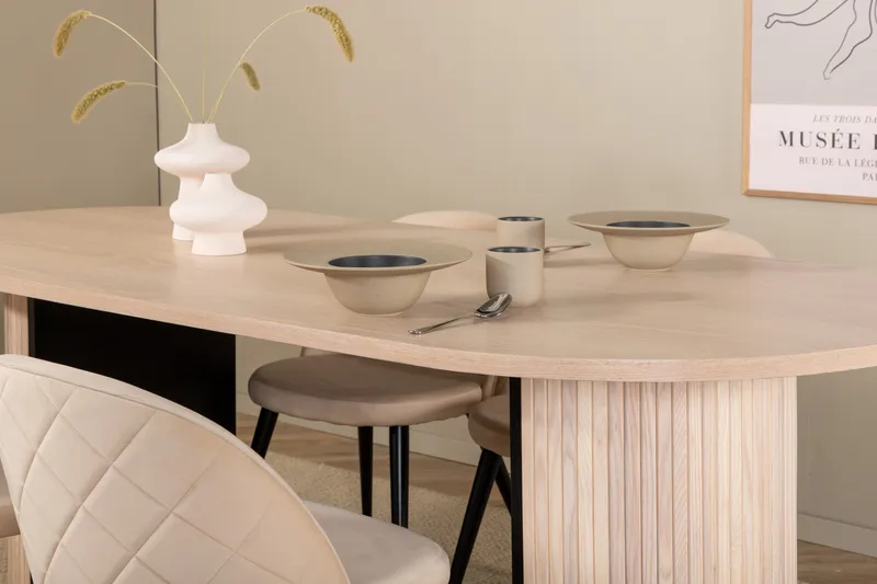 Bianca Matgrupp 200 cm Oval med 4 Velvet stolar - Beige - Möbler - Bord & matgrupper - Matgrupper