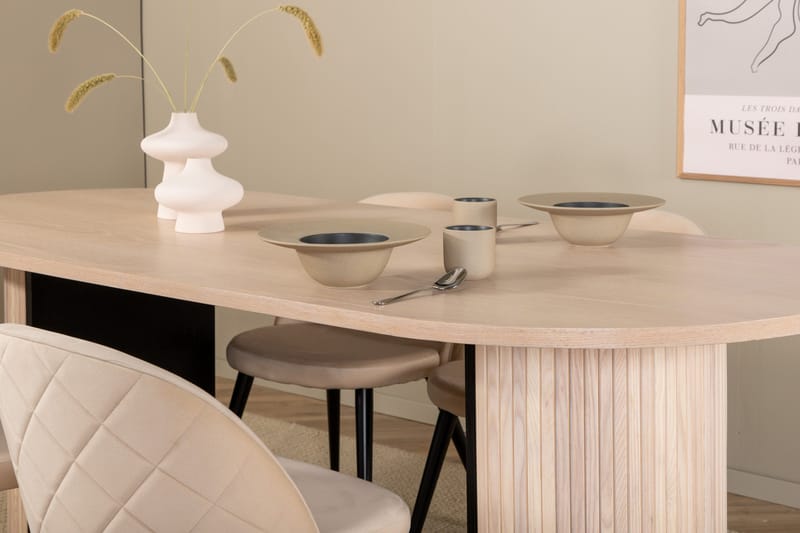 Bianca Matgrupp 200 cm Oval med 4 Velvet stolar - Beige - Möbler - Bord & matgrupper - Matgrupper