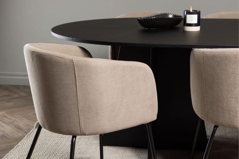 Bootcut Matgrupp 230 cm Rektangulär med 6 Berit stolar - Beige - Möbler - Bord & matgrupper - Matgrupper