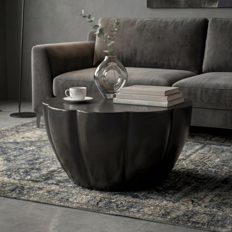 Denora Runt soffbord i aluminium med blomformad bordsskiva - svart - Möbler - Bord & matgrupper - Soffbord