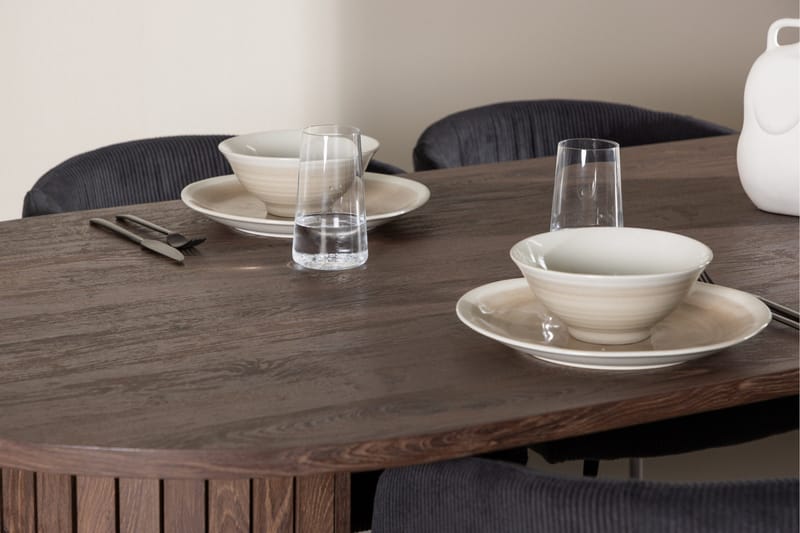 H ärön Matgrupp 200 cm Oval med 4 Berit stolar - Mocca/Svart - Möbler - Bord & matgrupper - Matgrupper