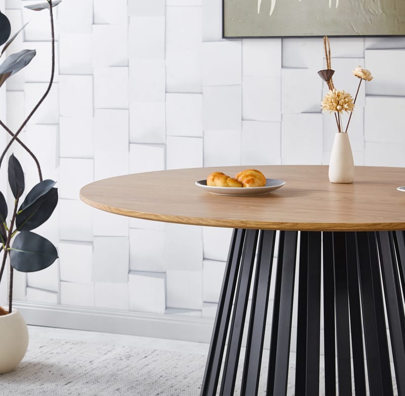 Inez runt matbord Ø120 cm ekfanèr / Svart metall - Ekfanèr / Svart Metall - Möbler - Bord & matgrupper - Matbord & köksbord