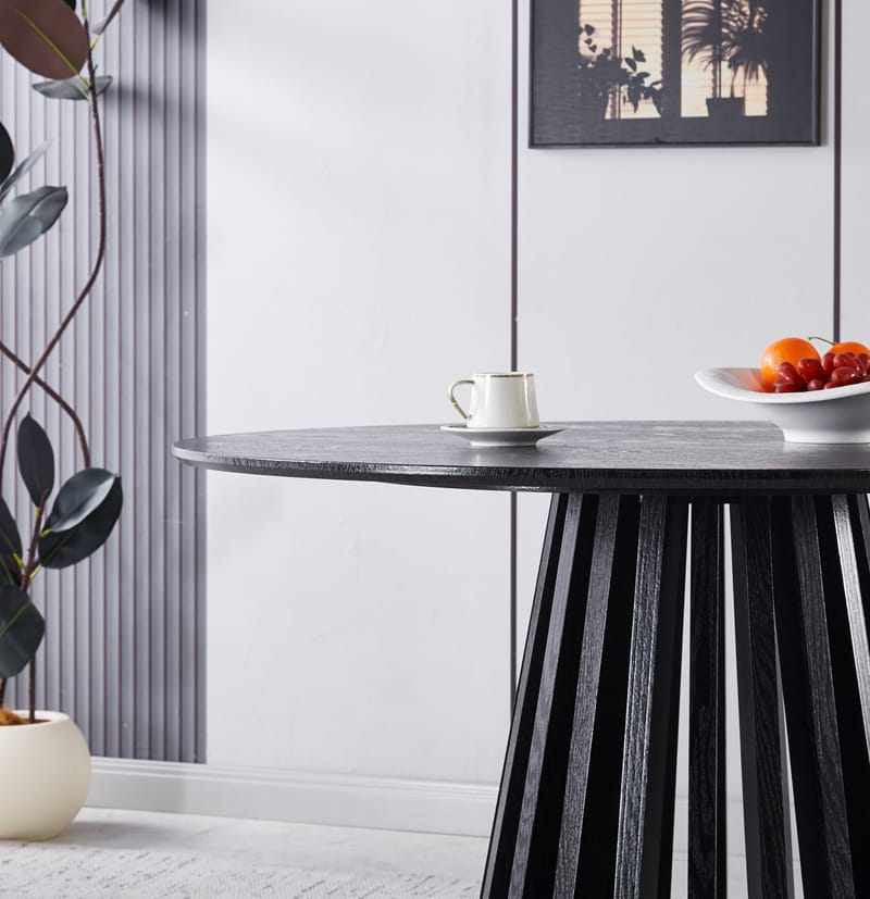 Inez runt matbord Ø120 cm - Svartbetsad ek - Svartbetsad ek - Möbler - Bord & matgrupper - Matbord & köksbord