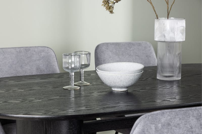 Isolde Matgrupp 180 cm Oval med 4 Rosie stolar - Svart - Möbler - Bord & matgrupper - Matgrupper