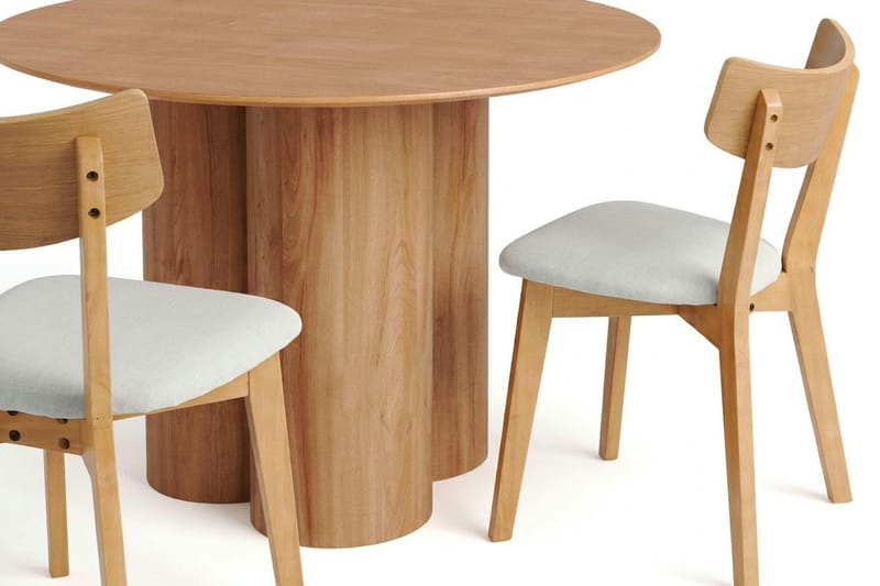 Juno Matgrupp 110 cm runt i Ek med 4 Amelia Matstolar med Dyna - Ek/Beige - Möbler - Bord & matgrupper - Matgrupper