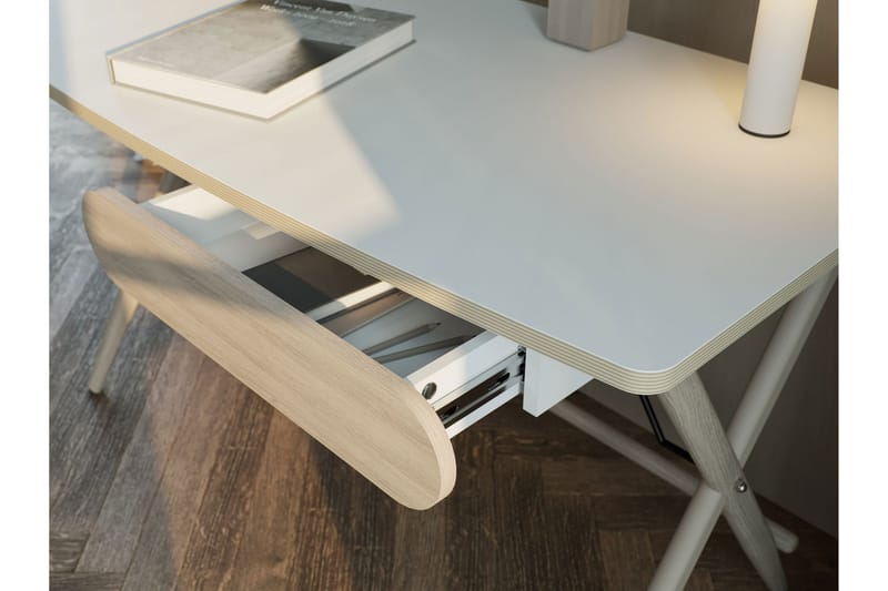 Aditiya Skrivbord 67x135 cm - Vit - Möbler - Bord & matgrupper - Kontorsbord - Skrivbord