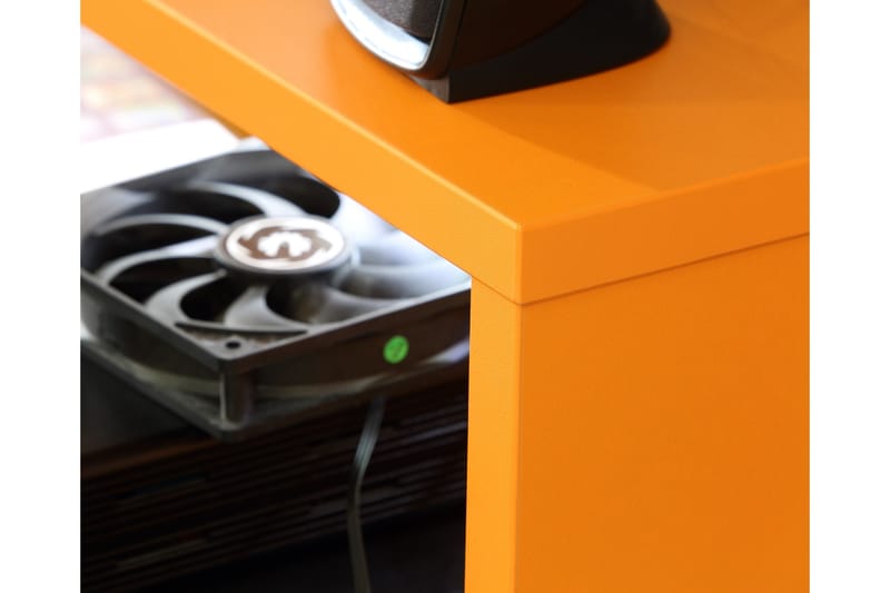 Bays Gaming Skrivbord 160 cm med Förvaring Hylla - Svart/Orange - Skrivbord - Datorbord