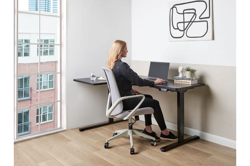 Bina Skrivbord 109x160 cm - Svart - Möbler - Bord & matgrupper - Kontorsbord - Skrivbord - Höj och sänkbart skrivbord