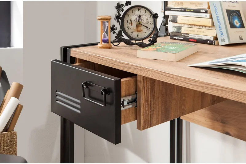 Sapphira Skrivbord 139 cm med Förvaring 2 Lådor - Trä/Svart - Möbler - Bord & matgrupper - Kontorsbord - Skrivbord