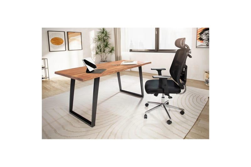Skrivbord Wohnling Massiv trä träd kant metallben lantlig stil Svart, vinklad, 160x80 cm - Svart, vinklad, 160x80 cm - Möbler - Bord & matgrupper - Kontorsbord - Skrivbord