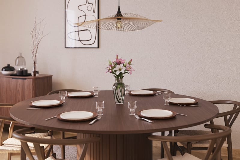 Kopparbo Matgrupp 180 cm med 6 Dastoori Matstol - 2220070-6,2223282-1 - Valtnöt - Möbler - Bord & matgrupper - Matgrupper