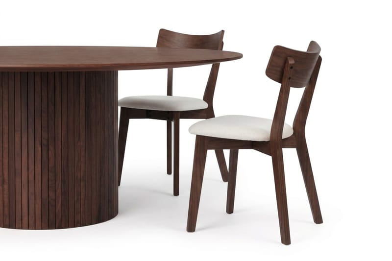 Kopparbo Matgrupp 180 cm runt i Valnöt med 8 Amelia Matstolar med Dyna - Valnöt/Beige - Möbler - Bord & matgrupper - Matgrupper