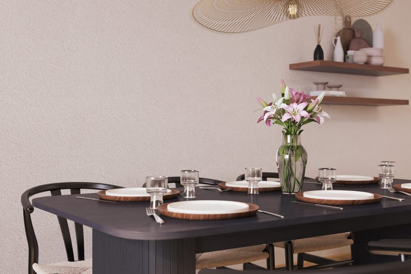 Kopparbo Matgrupp förlängningsbart 180-240 cm med 6 Dastoori Matstol - 2220067-6,2229285-1 - Svart - Möbler - Bord & matgrupper - Matgrupper