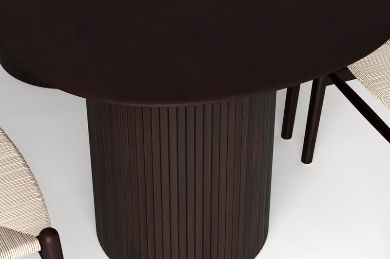 Kopparbo Matgrupp oval 180 cm Rökt Ek med 6 Dastoori Matstolar - Rökt ek - Möbler - Bord & matgrupper - Matgrupper