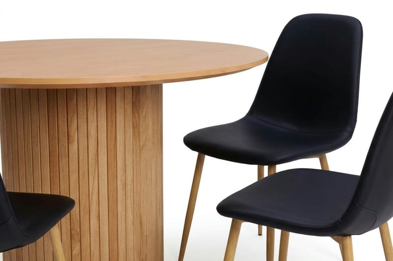 Kopparbo Matgrupp runt 110 cm Ek med 4 Nibe Matstolar - Ek - Möbler - Bord & matgrupper - Matgrupper