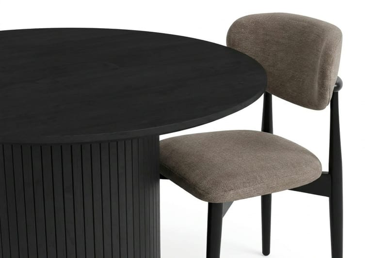 Kopparbo Matgrupp runt 110 cm Svart med 4 Molly Matstolar - Svart - Möbler - Bord & matgrupper - Matgrupper