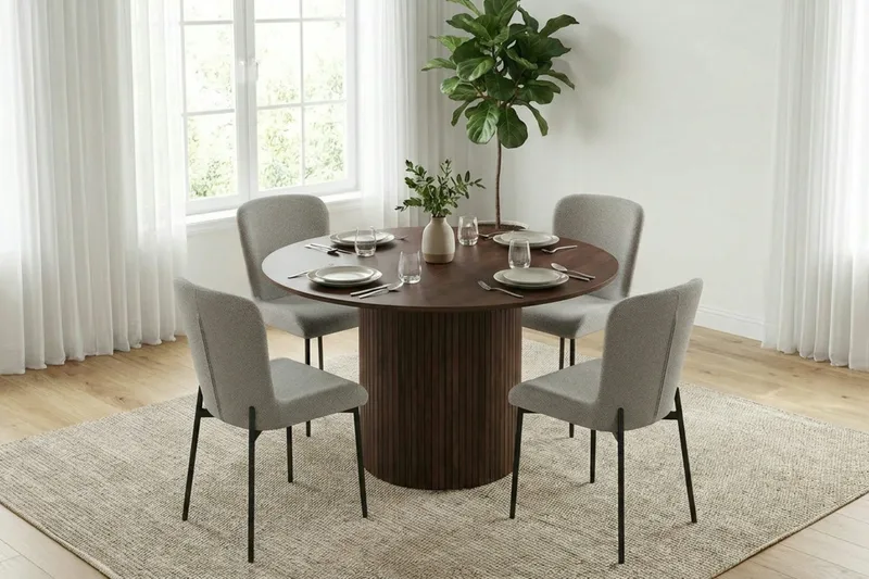 Kopparbo Matgrupp runt 110 cm Valnöt med 4 Elsie Matstolar - Valnöt - Möbler - Bord & matgrupper - Matgrupper