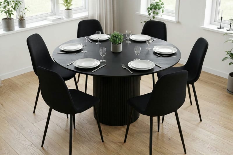 Kopparbo Matgrupp runt 130 cm Svart med 6 Nibe Matstolar - Svart - Möbler - Bord & matgrupper - Matgrupper