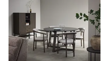 Matbord Jämtorrås ø130/230 cm - Brunlackad och vitpigmenterad ek - Möbler - Bord & matgrupper - Matbord & köksbord