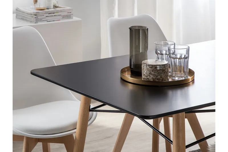 Stracke Rektangulärt Matbord 140 cm i Trä - Svart - Möbler - Bord & matgrupper - Matbord & köksbord