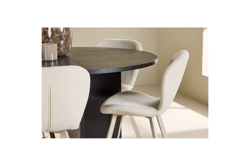 Matgrupp Strada Runt 120/170 cm Svart med Lilja Stolar 6 st - 6 st - Möbler - Bord & matgrupper - Matgrupper