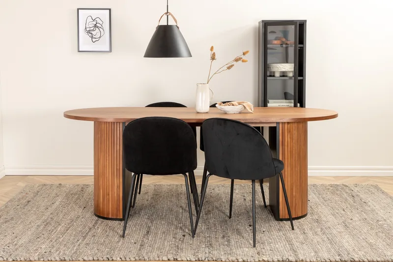 Biana Matgrupp 200 cm Oval inkl 4 Foyos Stolar - Valnötsbrun/Svart - Möbler - Bord & matgrupper - Matgrupper
