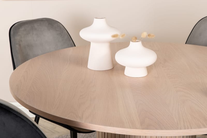 Bianca runt matbord med 4st Emma matstol - Möbler - Bord & matgrupper - Matgrupper