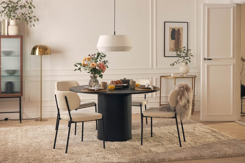 Kopparbo Matbord Runt 130 cm med 4st Gemmiano Matstol - Svart - Möbler - Bord & matgrupper - Matgrupper