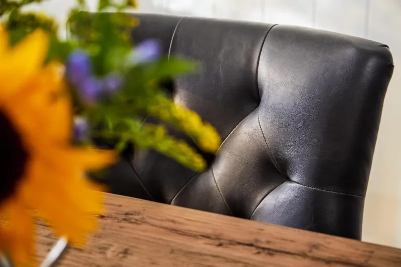 Lyon Förlängningsbar Matgrupp 200 cm med 6 Tuva Fåtölj - Natur/Svart - Möbler - Bord & matgrupper - Matgrupper