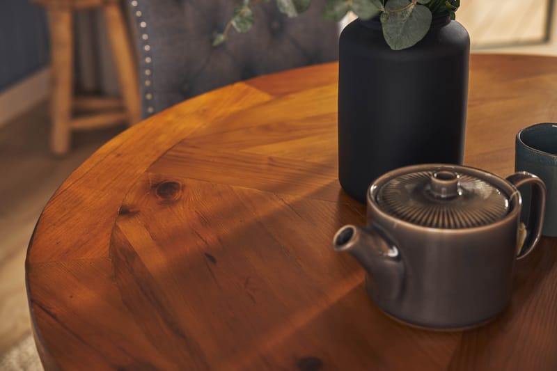 Lyon Matgrupp 120 cm Rund inkl 4 Bergviken Stolar - Brun/Vit - Möbler - Bord & matgrupper - Matgrupper