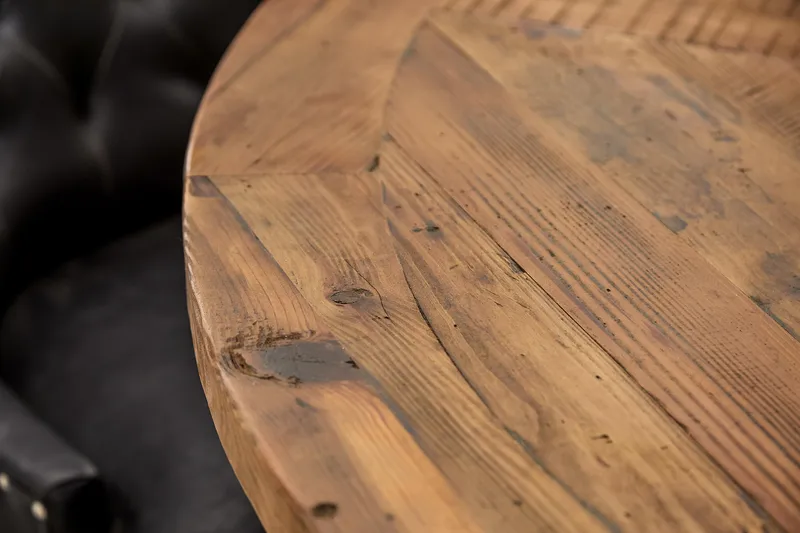 Lyon Matgrupp 150 cm Rund med 6 Tuva Fåtölj - Vintage Alm/Vit/Svart PU - Möbler - Bord & matgrupper - Matgrupper