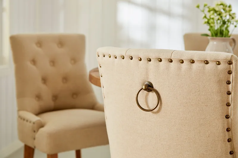 Lyon Matgrupp Rund med 4 st Viktoria Fåtölj - Trä/Vit/Beige - Möbler - Bord & matgrupper - Matgrupper