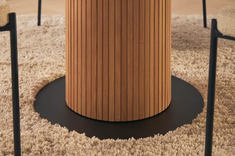 Noira Matbord 120 cm Massiv Valnöt Runt med 4st Gemmiano Mat - Brun - Möbler - Bord & matgrupper - Matgrupper