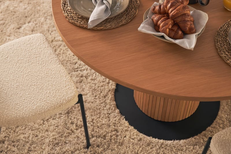 Noira Matbord 120 cm Massiv Valnöt Runt med 4st Gemmiano Mat - Brun - Möbler - Bord & matgrupper - Matgrupper