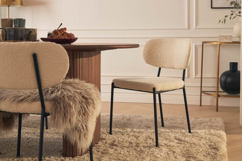 Noira Matbord 220 cm Massiv Valnöt med 6st Gemmiano Matstol - Brun / Teddy / Trä - Möbler - Bord & matgrupper - Matgrupper