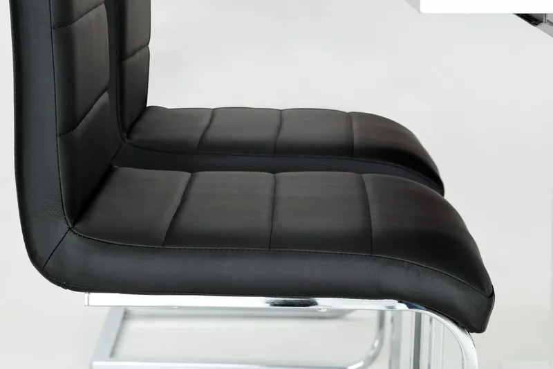 Ratliff Förlängningsbart Matgrupp 180 cm med 4 Cibus Stol - Vit/Svart - Möbler - Bord & matgrupper - Matgrupper