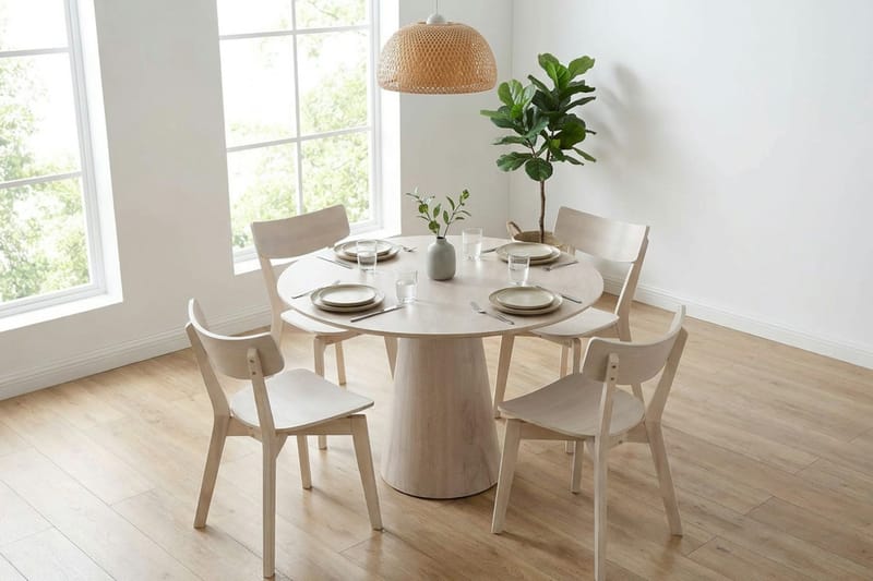 Siena Matgrupp 110 cm runt Vitlaserad med 4 Amelia Matstolar - Vitlaserad - Möbler - Bord & matgrupper - Matgrupper