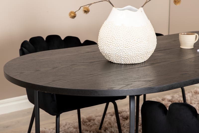 Skate ovalt matbord med 4st Limhamn karmstol - Matgrupper