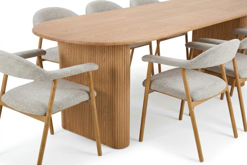 Noira Matgrupp 220-320 cm förlängningsbart i Ek med 6 Ronja Matstolar - Sand/Ek - Möbler - Bord & matgrupper - Matgrupper