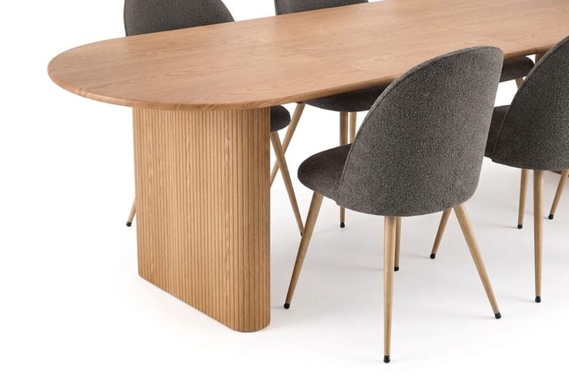 Noira Matgrupp 220-320 cm förlängningsbart med 6 Nibe Plus Mastolar - Ek - Möbler - Bord & matgrupper - Matgrupper