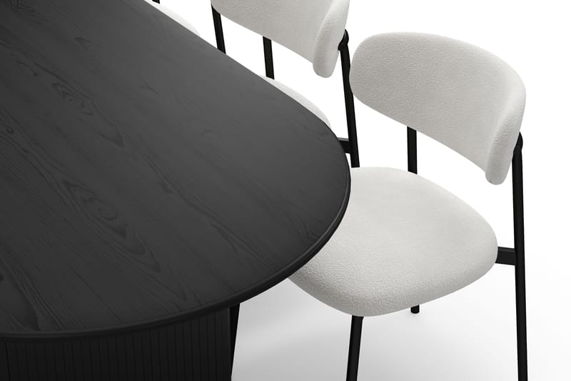 Noira Ovalt Matbord 220 cm med 6 Lucy Matstolar - Svart / Vit Bouclé / Metallben Svart - Möbler - Bord & matgrupper - Matgrupper