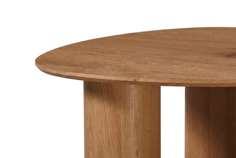 Nova Soffbord Triangelformat 85 cm - Ek - Möbler - Bord & matgrupper - Soffbord