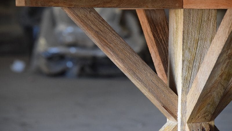 Palma runt matbord Ø140 cm - Återvunnet trä - Återvunnet trä (drivved) - Möbler - Bord & matgrupper - Matbord & köksbord