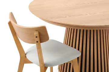 Peyra Matgrupp Förlängningsbart runt 120-220 cm i Ek med 4 Amelia Matstolar med Dyna - Ek - Möbler - Bord & matgrupper - Matgrupper