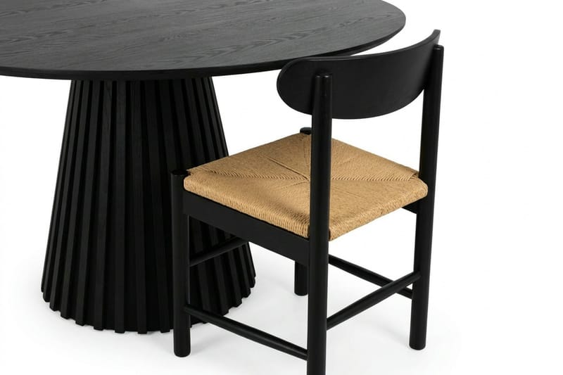 Peyra Matgrupp runt 110 cm Svart med 4 Malte Matstolar - Möbler - Bord & matgrupper - Matgrupper